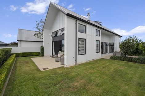 Photo of property in 16 Saint Thomas Avenue, Pyes Pa, Tauranga, 3112