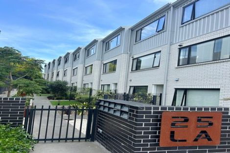 Photo of property in 4/25 Lloyd Avenue, Mount Albert, Auckland, 1025