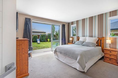 Photo of property in 10 Pahua Street, Pegasus, 7612