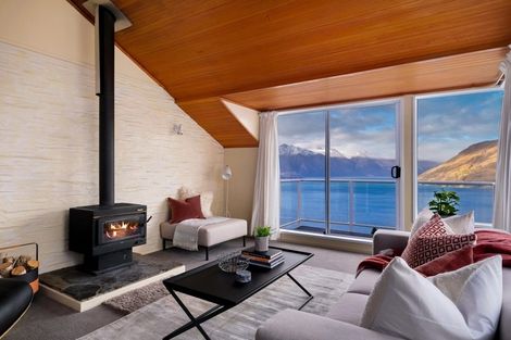 Photo of property in 7b Von Place, Fernhill, Queenstown, 9300