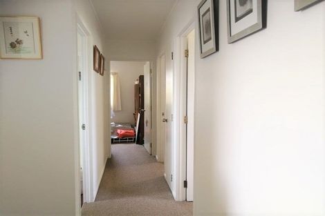 Photo of property in 24 Worthington Place, West Harbour, Auckland, 0618