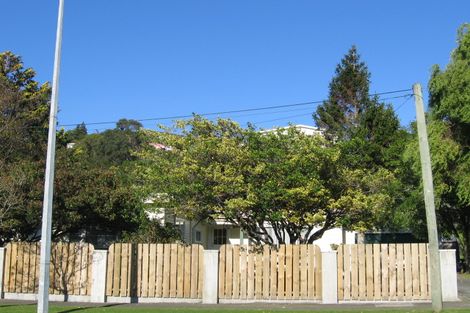 Photo of property in 16 Stokes Valley Road, Stokes Valley, Lower Hutt, 5019
