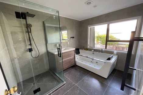 Photo of property in 1/99 Kowhai Road, Mairangi Bay, Auckland, 0630