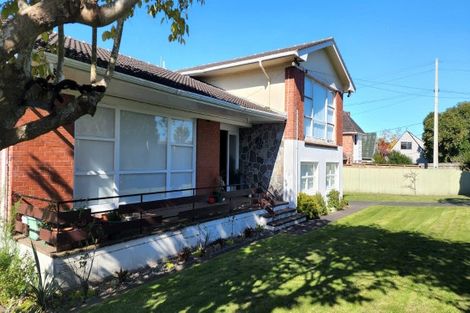 Photo of property in 79 Birdwood Avenue, Papatoetoe, Auckland, 2025