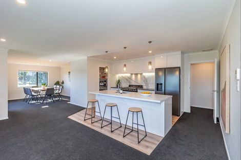 Photo of property in 30 Ohau Gravels Way, Ohau, Levin, 5570