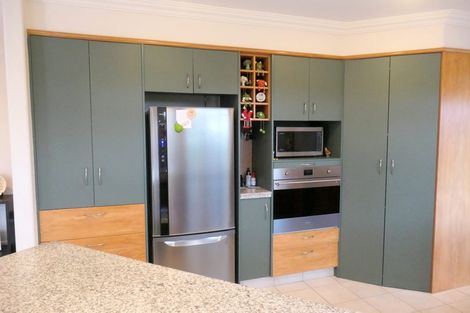 Photo of property in 43 Raukawa Drive, Bethlehem, Tauranga, 3110