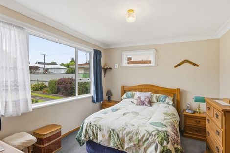 Photo of property in 9 Chester Street, Levin, 5510