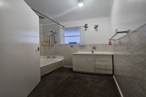 Photo of property in 57 Smiths Avenue, Papakura, 2110