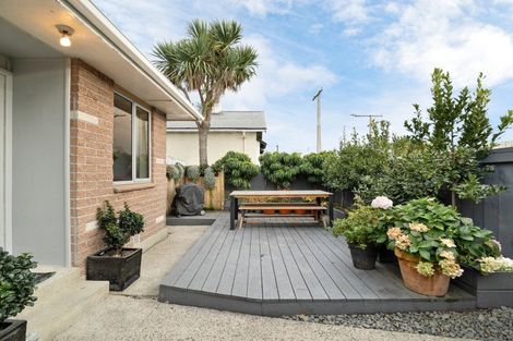 Photo of property in 17 Fingall Street, South Dunedin, Dunedin, 9012