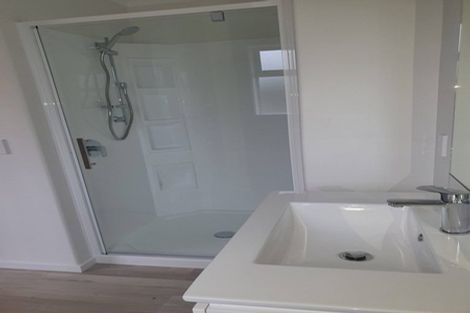 Photo of property in 43b Wainuiomata Road, Wainuiomata, Lower Hutt, 5014