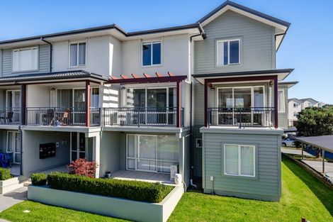 Photo of property in 6/30 Opito Way, East Tamaki, Auckland, 2013