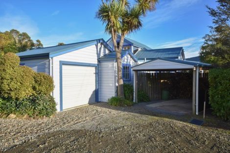 Photo of property in 6 Marion Street, Macandrew Bay, Dunedin, 9014