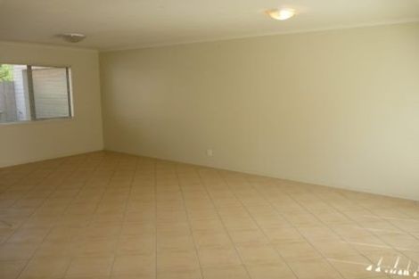 Photo of property in 57 Tiri Tiri Road, Birkdale, Auckland, 0626