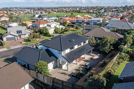 Photo of property in 8 Woodgers Way, Somerville, Auckland, 2014