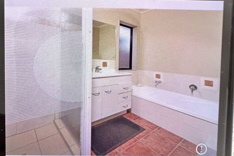 Photo of property in 29 Secoia Crescent, Mangere, Auckland, 2022