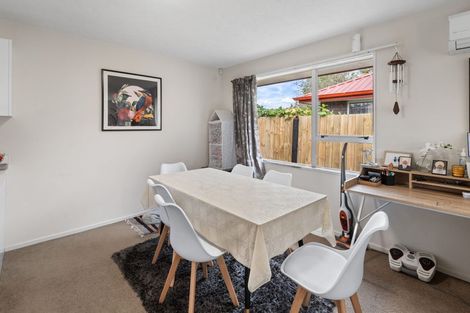 Photo of property in 3/42 Division Street, Riccarton, Christchurch, 8041