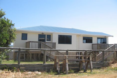 Photo of property in 560 Pukehina Parade, Pukehina, 3189