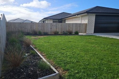 Photo of property in 5 Kapiakauri Road, One Tree Point, 0118