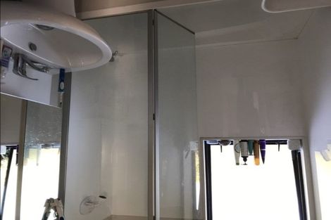 Photo of property in 2/47 Settlement Road, Papakura, 2110