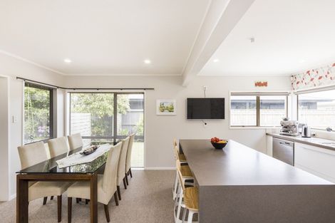 Photo of property in 19a Stewart Crescent, Hokowhitu, Palmerston North, 4410