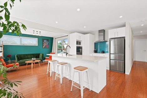 Photo of property in 22 Paragon Avenue, Beach Haven, Auckland, 0626