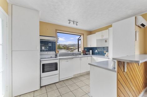 Photo of property in 9 Konini Grove, Raumati Beach, Paraparaumu, 5032
