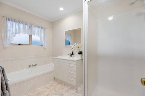 Photo of property in 60 Stephens Place, Hairini, Tauranga, 3112