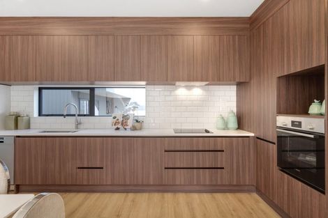 Photo of property in 8 Clementine Place, Bucklands Beach, Auckland, 2014