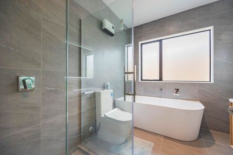 Photo of property in 26 Paihere Street, Huapai, Kumeu, 0810