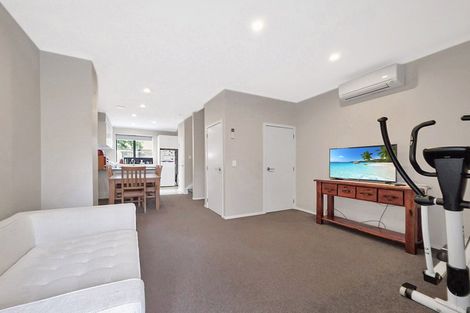 Photo of property in 4/89 Hobsonville Point Road, Hobsonville, Auckland, 0616