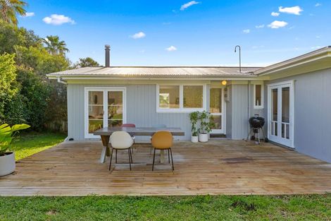 Photo of property in 17 Pakiri Road, Leigh, Warkworth, 0985