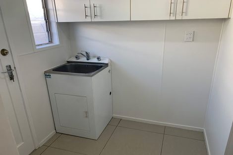 Photo of property in 50 Sunlands Drive, Manurewa, Auckland, 2102