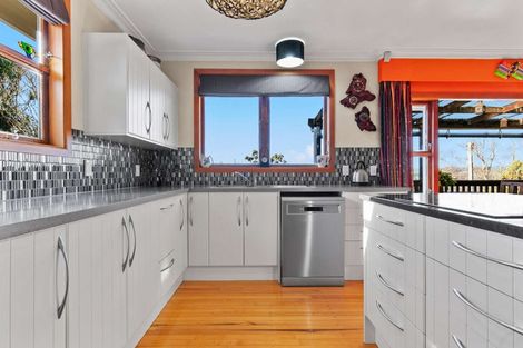 Photo of property in 6 Edward Street, Western Heights, Rotorua, 3015