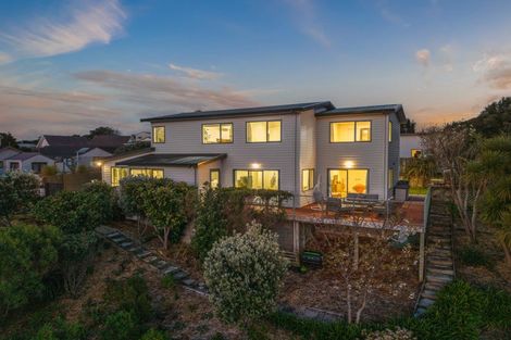 Photo of property in 42f James Cook Drive, Whitby, Porirua, 5024