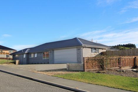 Photo of property in 32 Blue Stone Drive, Waiareka Junction, Oamaru, 9401