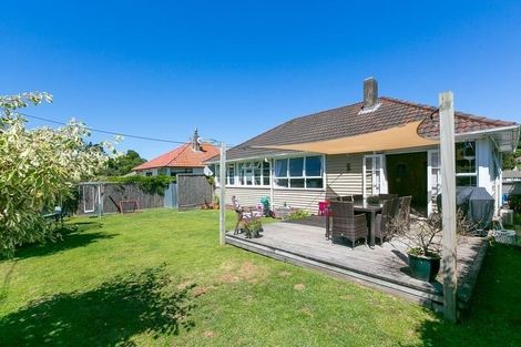 Photo of property in 64 Parsons Street, Frankleigh Park, New Plymouth, 4310