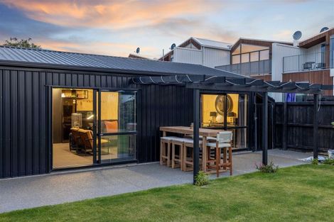 Photo of property in 87 Beachville Road, Redcliffs, Christchurch, 8081