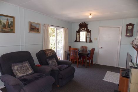 Photo of property in 24 Nuku Street, Tangimoana, 4822