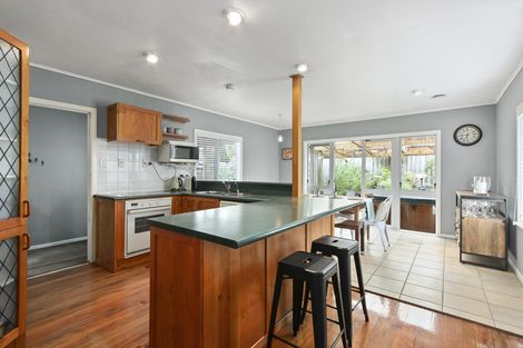 Photo of property in 34 Ranui Avenue, Ranui, Auckland, 0612