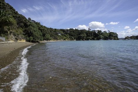 Photo of property in 22 Taiaruru Way, Russell, 0272