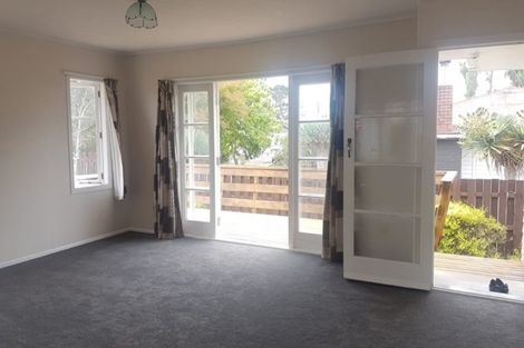 Photo of property in 14 Bedford Street, Te Atatu South, Auckland, 0610