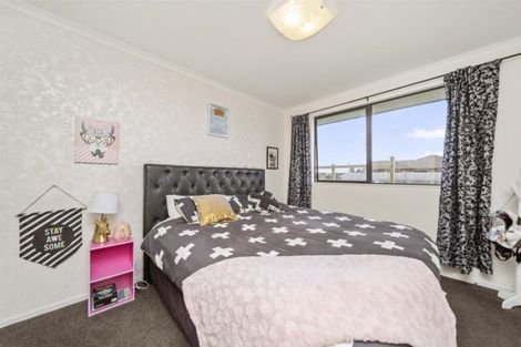 Photo of property in 5 Reremoana Close, Hawera, 4610