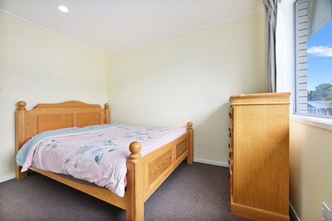 Photo of property in 56 Fitzwater Place, Henderson, Auckland, 0612