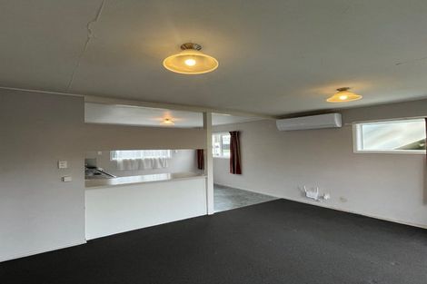 Photo of property in 4/54 Awamutu Grove, Waiwhetu, Lower Hutt, 5010