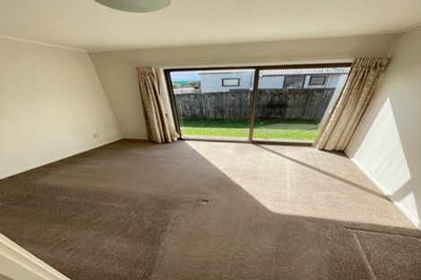 Photo of property in 23 Aberfeldy Avenue, Highland Park, Auckland, 2010