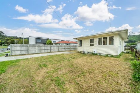 Photo of property in 9 Moohan Street, Wainuiomata, Lower Hutt, 5014
