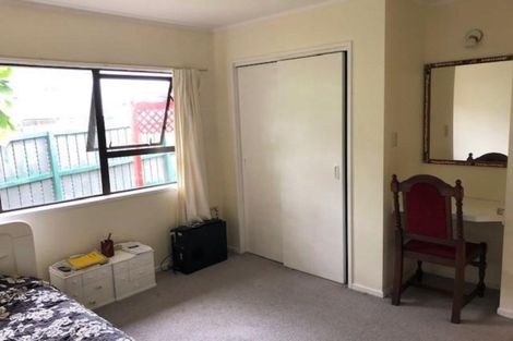 Photo of property in 74 Redoubt Road, Goodwood Heights, Auckland, 2105