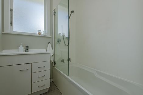 Photo of property in 27 Ferguson Street, Awapuni, Palmerston North, 4412