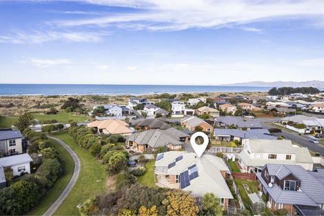 Photo of property in 14 Eastwood Rise, Waimairi Beach, Christchurch, 8083