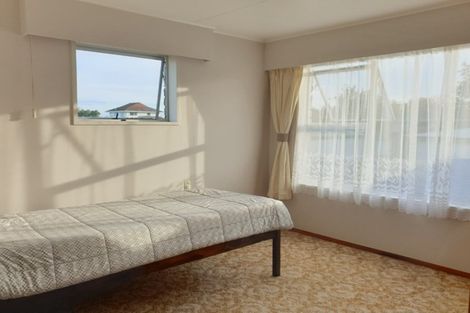 Photo of property in 22 Dewe Avenue, Feilding, 4702